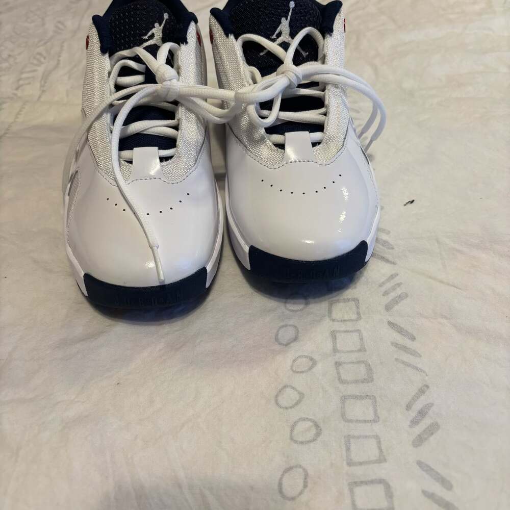 Jordan MAX AURA 6 Basketball Shoes FQ8298-100